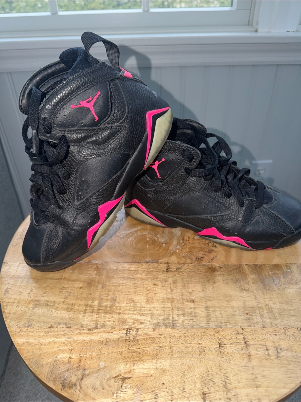 Jordan Kids Black & Hot Pink Retro Basketball Sneakers